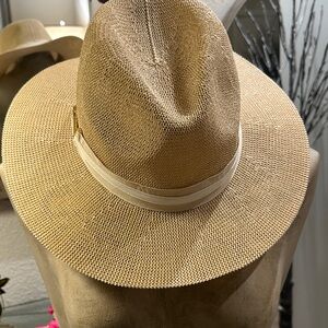 Vince Camuto Beige Women's Panama Hat - Excellent Condition